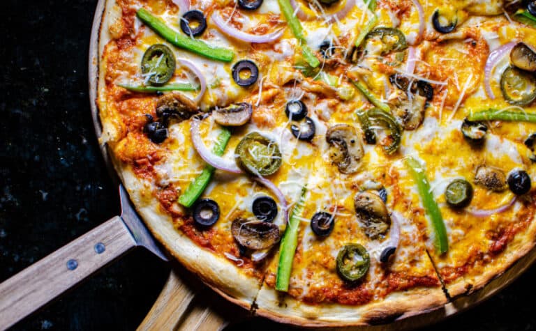 Photo of Spicy vegetarian pizza